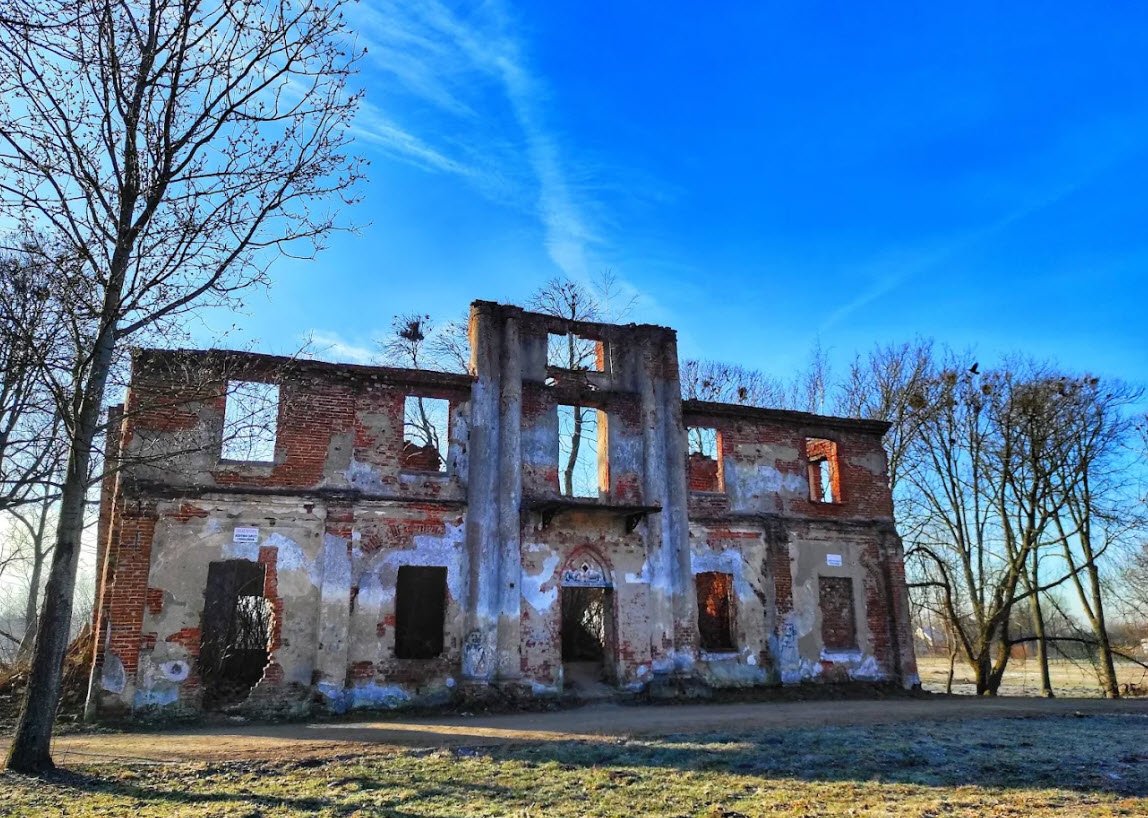 Zamek Szreńskich w Szreńsku, Poland